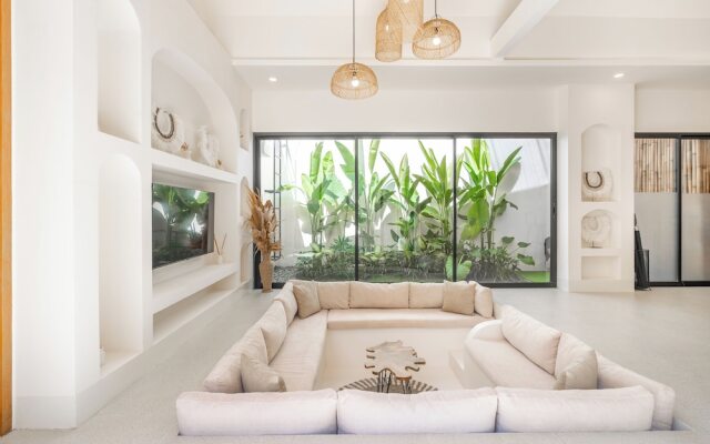 Zeus Villa by Betterplace