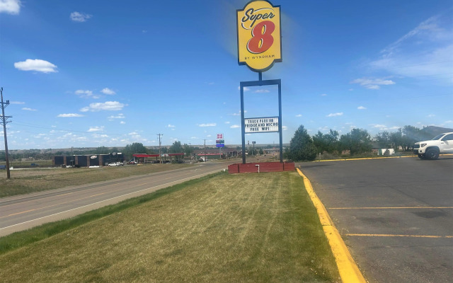 Super 8 by Wyndham Miles City