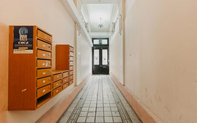 Apartament Piata Amzei 1 (17 B)