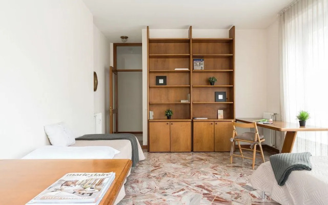 Piazza Cavour Lake View