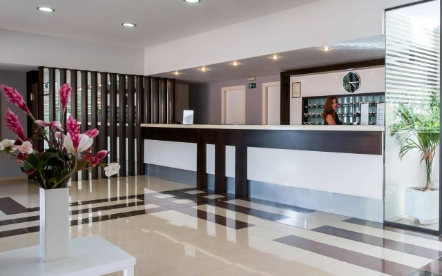 Sunrise Village Hotel
