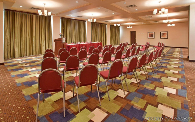 Holiday Inn Hotel & Suites Kamloops by IHG