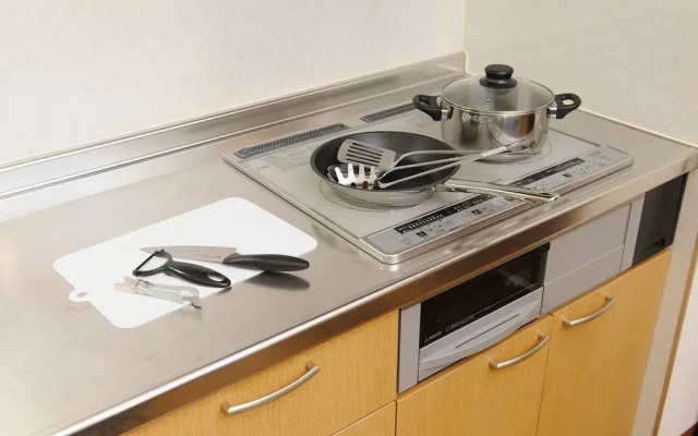 Residence Namba East 3