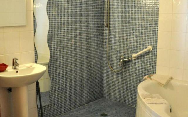 Gîte La Terrasse-sur-Dorlay, 6 pièces, 13 personnes - FR-1-496-72