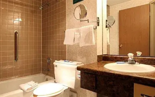 America's Airport Inn & Suites