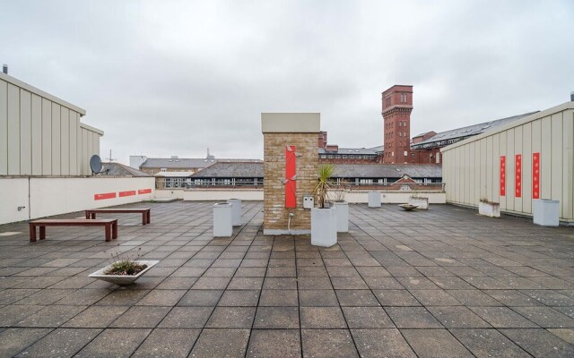 Delightful Olympic Park Home with Scenic View