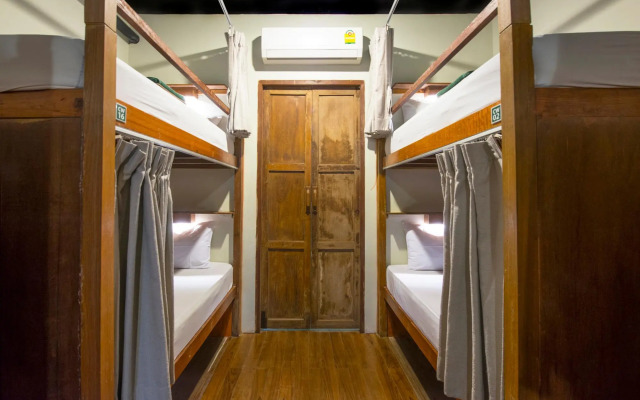 Suneta Hostel Khaosan