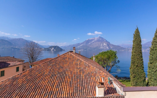 Fontana Del Lago Apt. 11