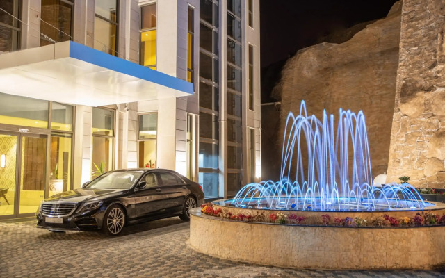 Sarwat Park Hotel