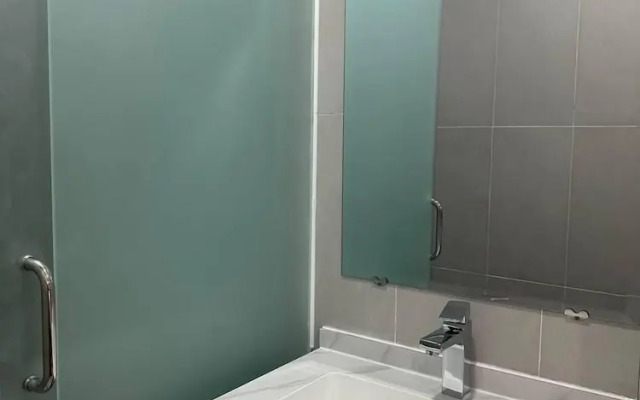 E3 Hotel Group