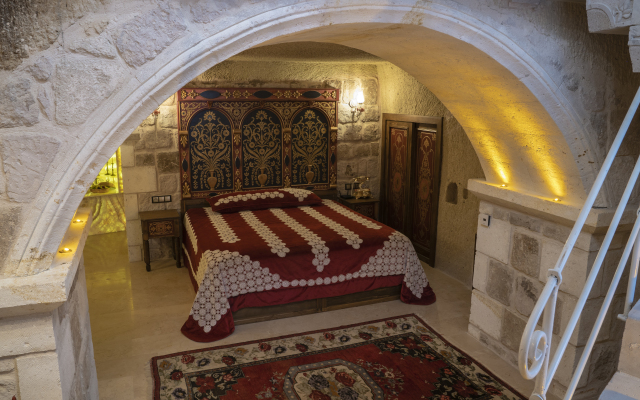 Elika Cave Suites & Spa