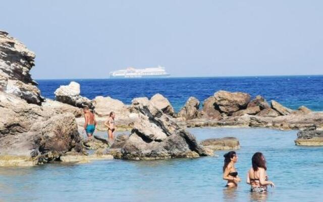 Aparthotel 4 Stars Piso Livadi