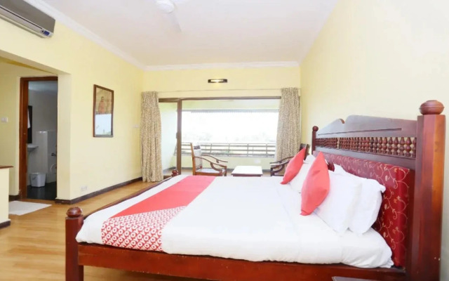 Manor Backwater Resort