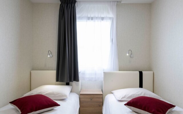 Luxury Premium Banjole