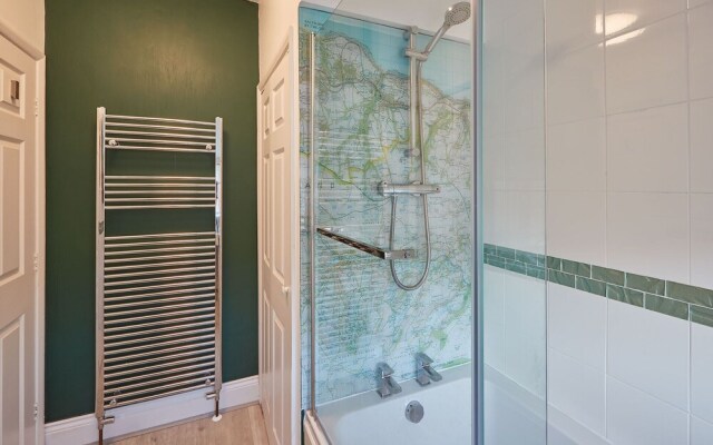 Host Stay Artist House