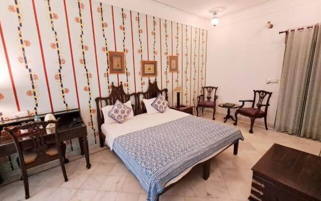 Hotel Mahendra Prakash