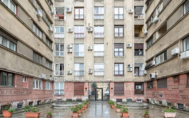 Sunny 3BR Midtown Flat - Amazing View Balcony