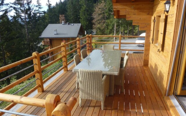 Chalet Clématites