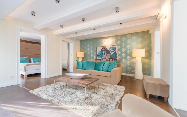 La Prima Fashion Hotel