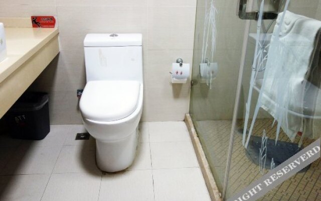 驿亭6+e酒店(上海外高桥店)