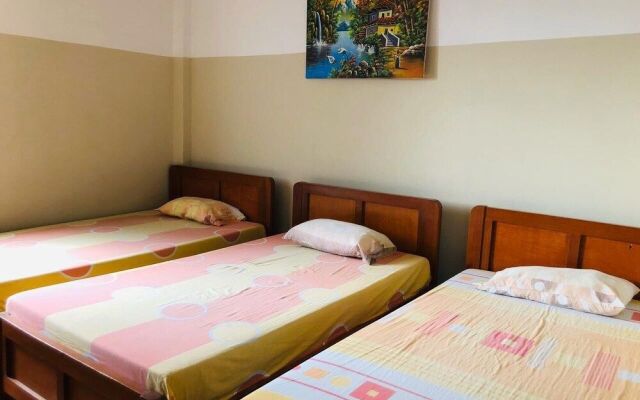 LEO DO-DO Hostal Piura