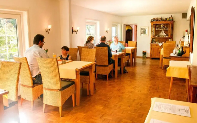 Gartenhotel Weisser Hof