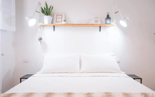 Minimalist Chic a Villanova 3Bdr - 2Bth - WiFi