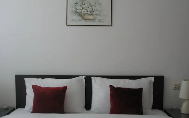 Yanis Apartment in Hermes Complex