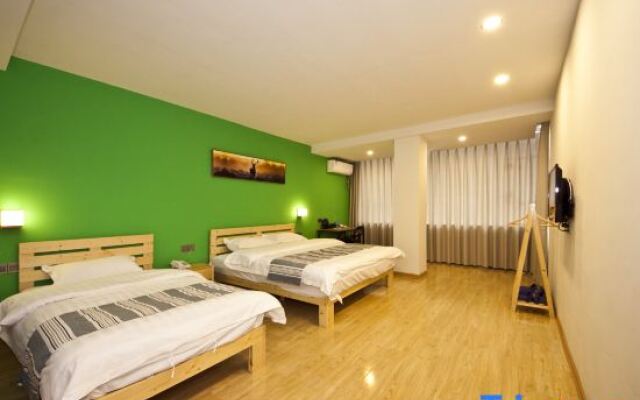 Youyou Qilan Hostel