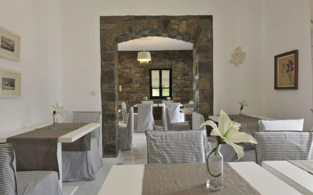 Aella Residence