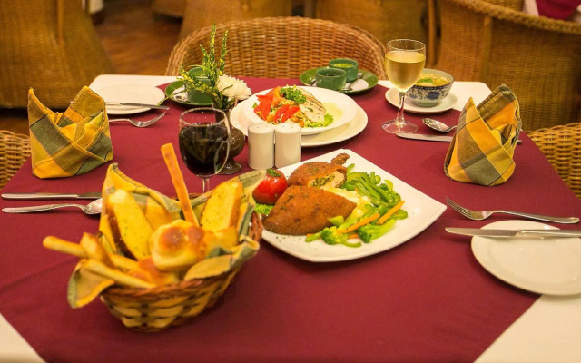 Shangri-La Village Resort