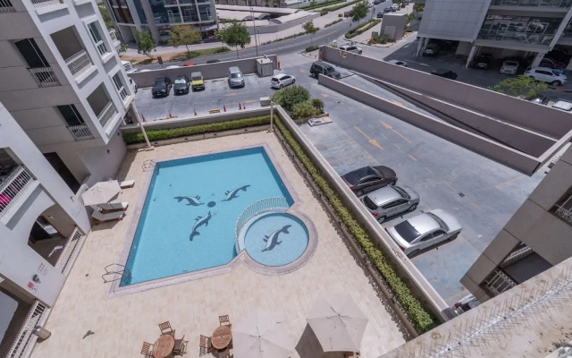 Cozy Studio Near Miracle Garden With Balcony