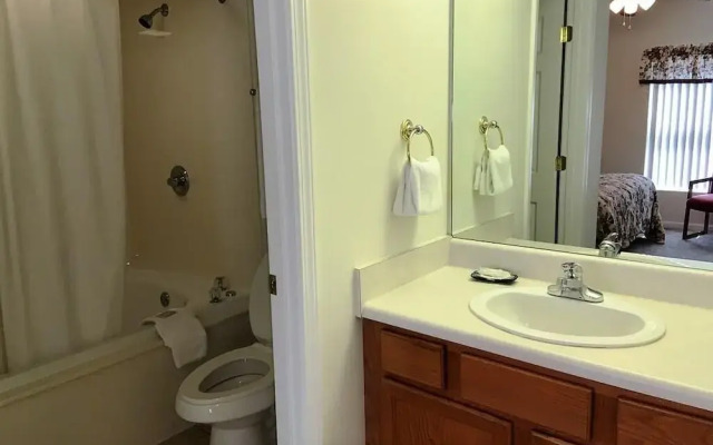 Whispering Pines 524