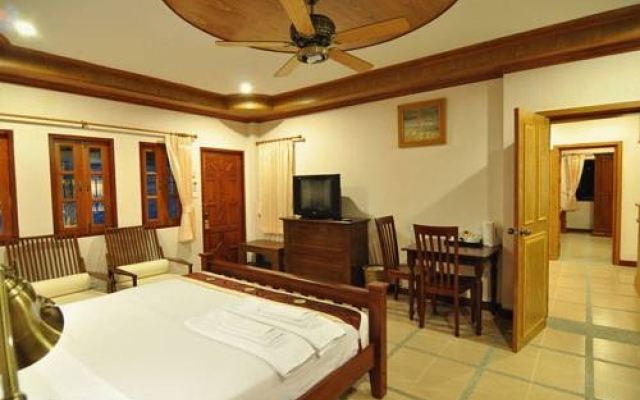 Chalong Villa Resort & Spa