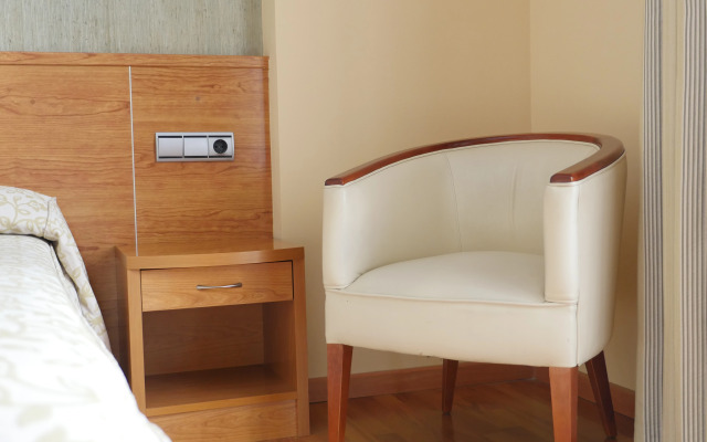 Hotel Rusadir