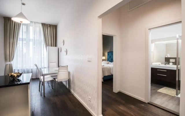 Luxury Modern Designed Oldtown Apartment