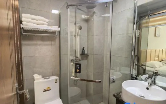Enshi Bolandun Hotel – Bathroom – Enshi Prefecture