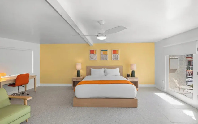 Mojave Resort - Adults Only