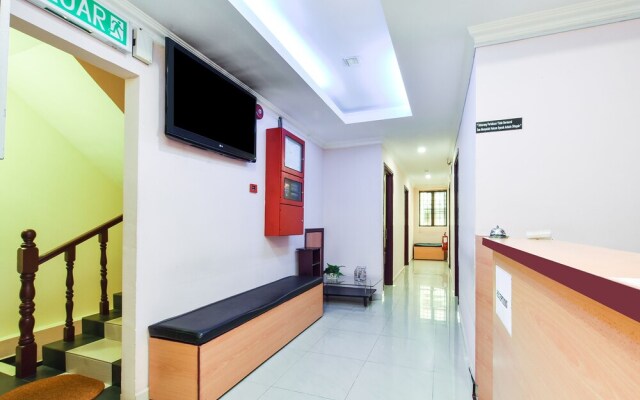 OYO 90562 J Hotel PJ