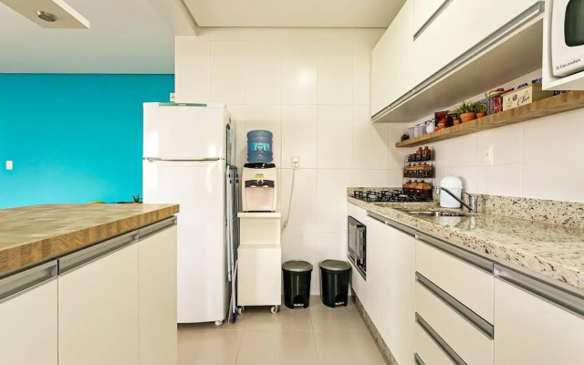 Ótimo apto só 10min da praia de Jurerê SGA202