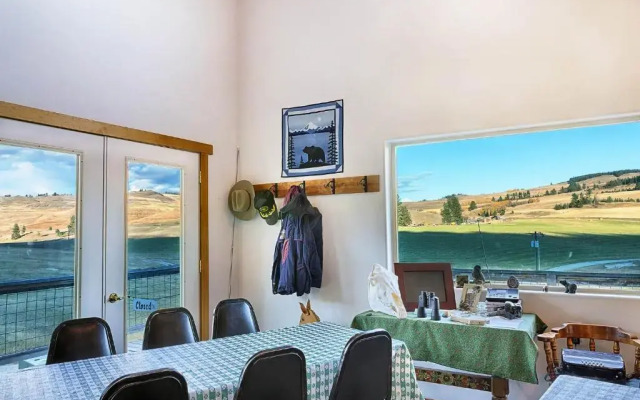 Frontier Cabin at Eden Valley Ranch