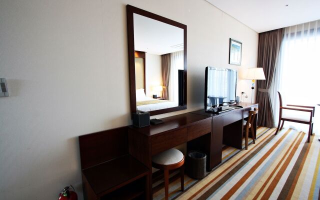 Raon Hotel & Resort