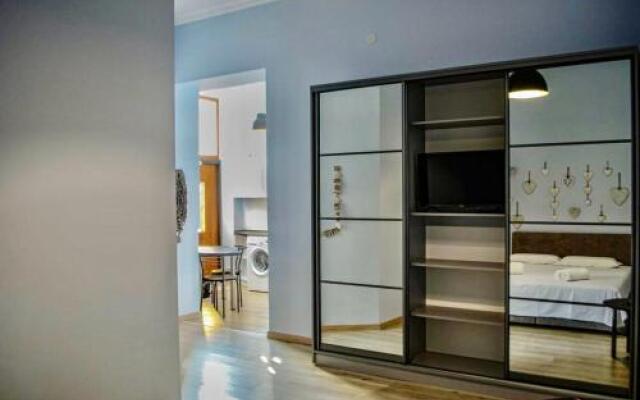 Romantic in Lviv 500m from Opera