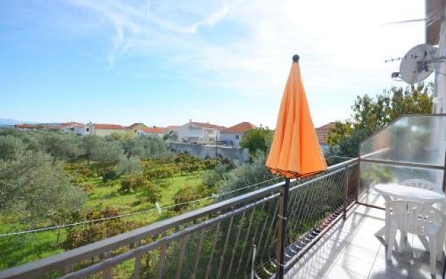 Apartment and Rooms Ivana