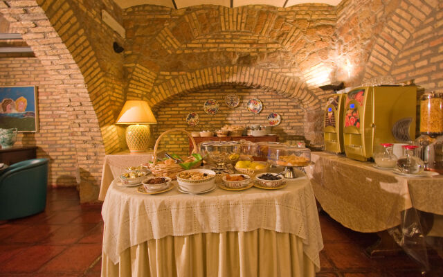 Laurentia Hotel