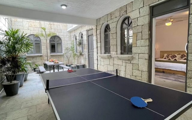 Sleeps 9 Outdoor Space Pingpong Table in Villa
