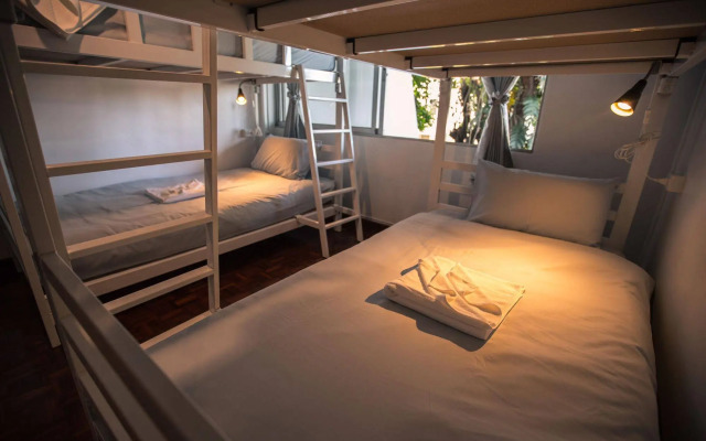 Home16 Hostel 16
