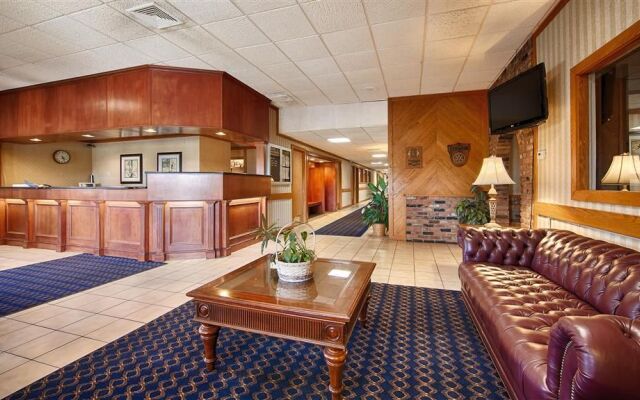 Best Western Woodhaven Inn