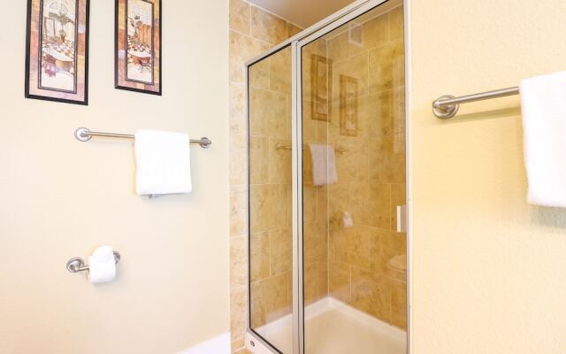 Pelican Pointe 2 Bedroom Condo