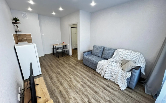 Apartments on Yasny Bereg 3 street